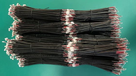 Des fils de terminaison à anneaux ronds avec matériel de veste en PVC