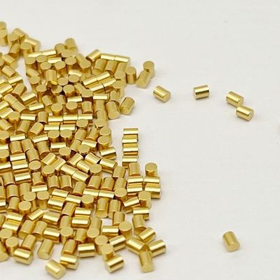 Pins usinés en laiton sur mesure Pad type SMT plaqué or 1,5 mm mâle pour les connexions