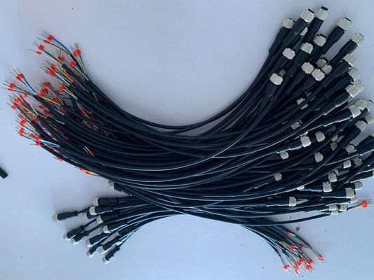 Armoire de câblage automobile personnalisée 24 broches pour les connexions de câbles 24 - 32AWG