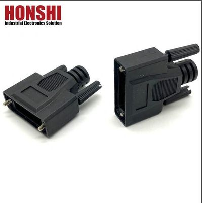 3V3 30A Type de soudure sous connecteur mâle D avec matériau de contact plaqué or en laiton