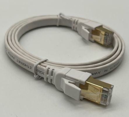 Cable Ethernet Cat8 blanc sur mesure pour la connexion réseau Rj45