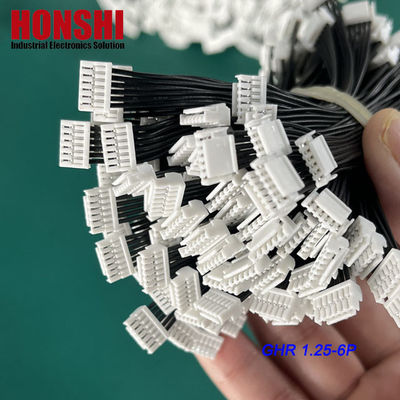 Assemblage de câbles électroniques et connecteurs sur mesure
