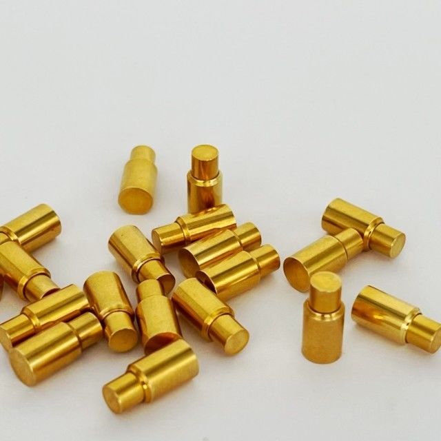 6.0mm C6801 Pogo Pin SMT en laiton Type de soudure du connecteur Plaqué or Personnalisé